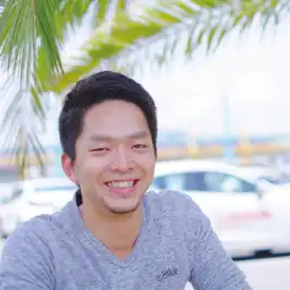 インストラクター